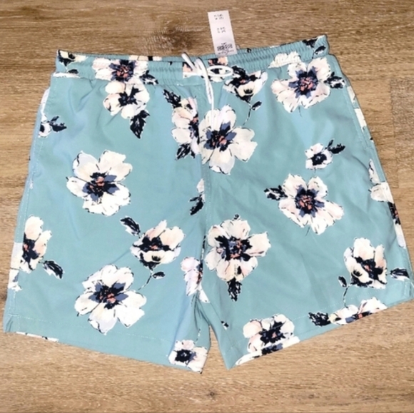#26 Abercrombie & Fitch 7inch relaxed fit floral print swim shorts in blue - Picture 4 of 4